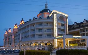 Dream World Resort & Spa